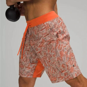 Lululemon T.H.E. Short 9" *Linerless
Parallel Divide Warm Coral Multi